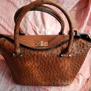 Elegant Brown Leather Handbag